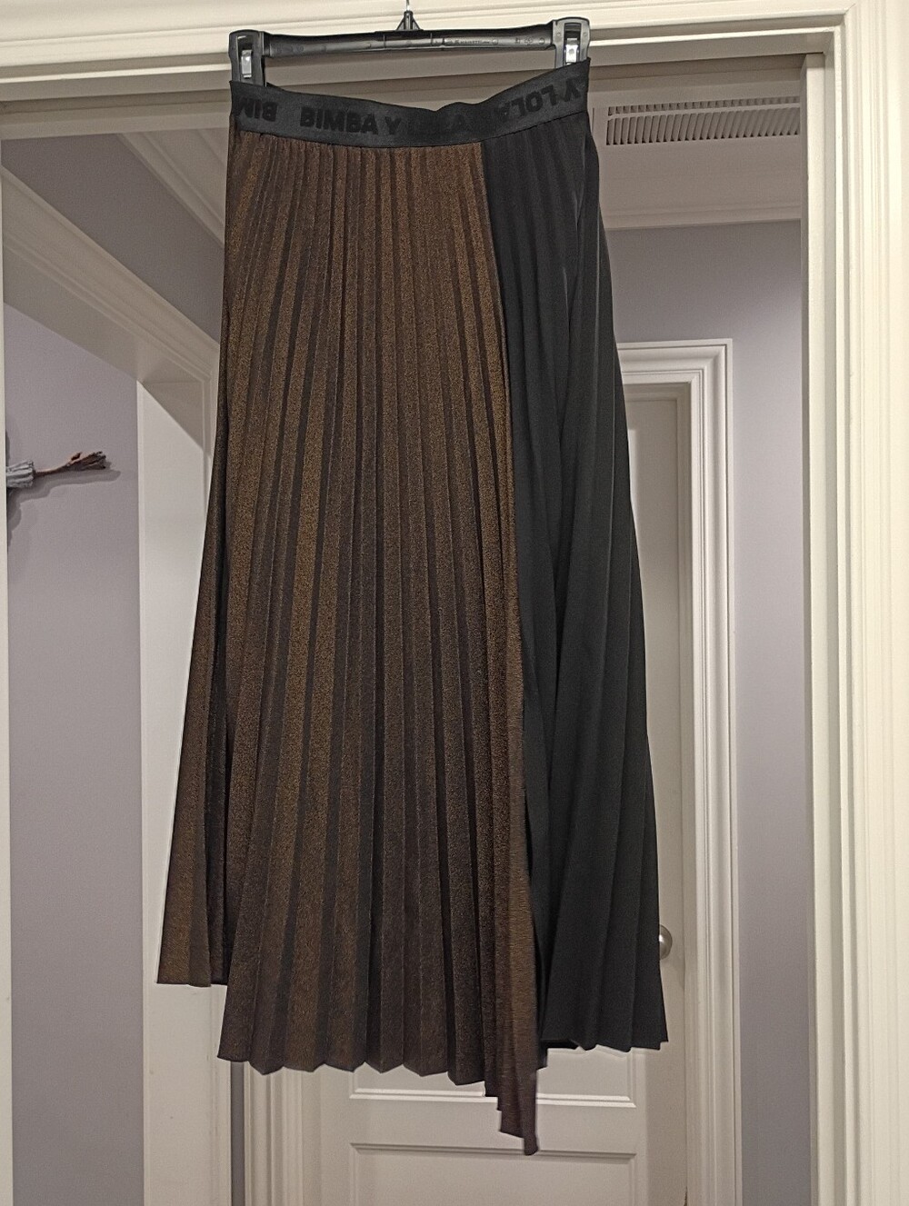 BIMBA Y Lola Two-Tone Pleated Maxi Skirt in Bronze and Black Size Large New
